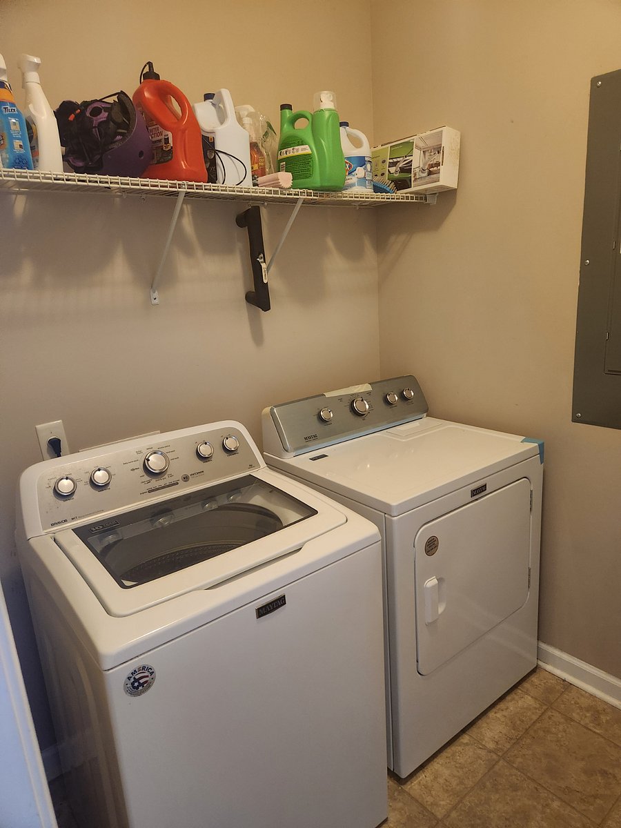 Laundry Room: Washer and Dryer 