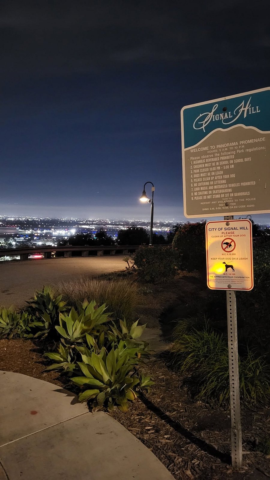 1 mile walking distance to Panorama Promenade