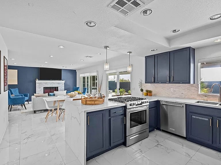 Furnished Finder property 1003281_1 photo 8