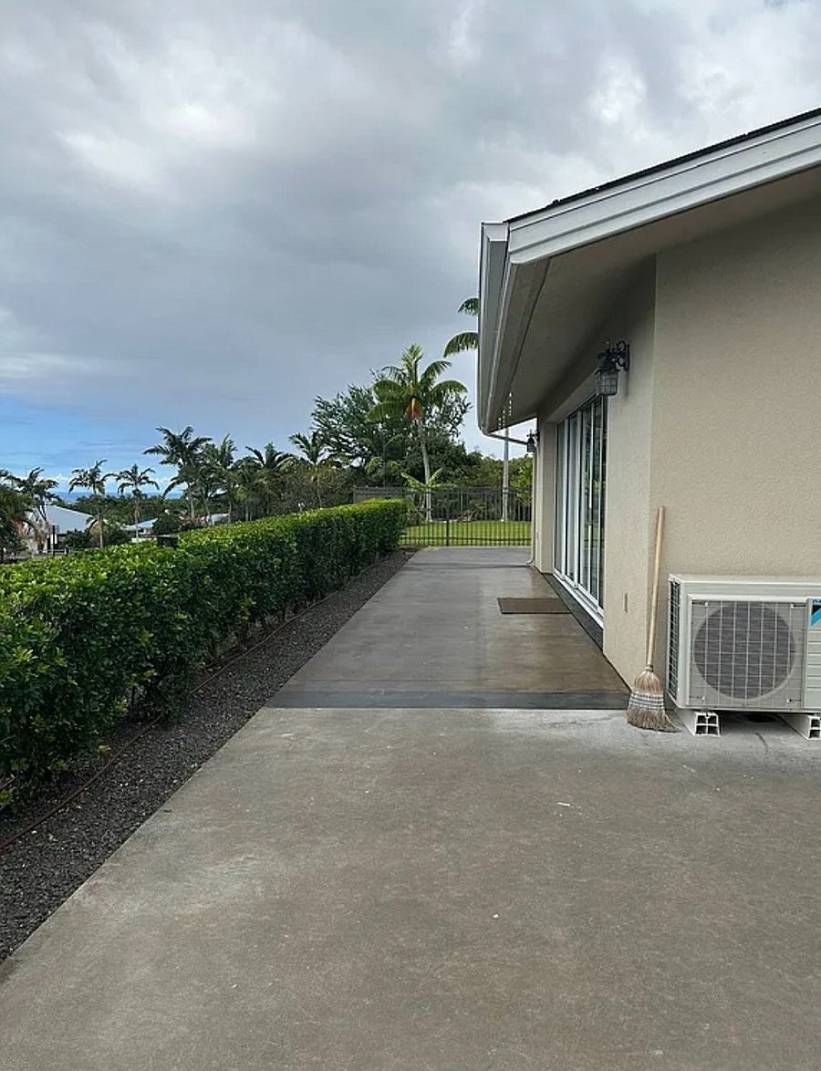 Great room lanai connects the Primary and Bedroom 2 lanais