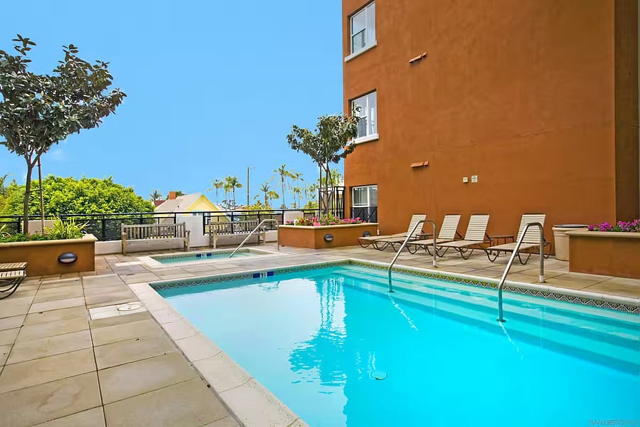 Furnished Finder property 1003316_1 photo 12