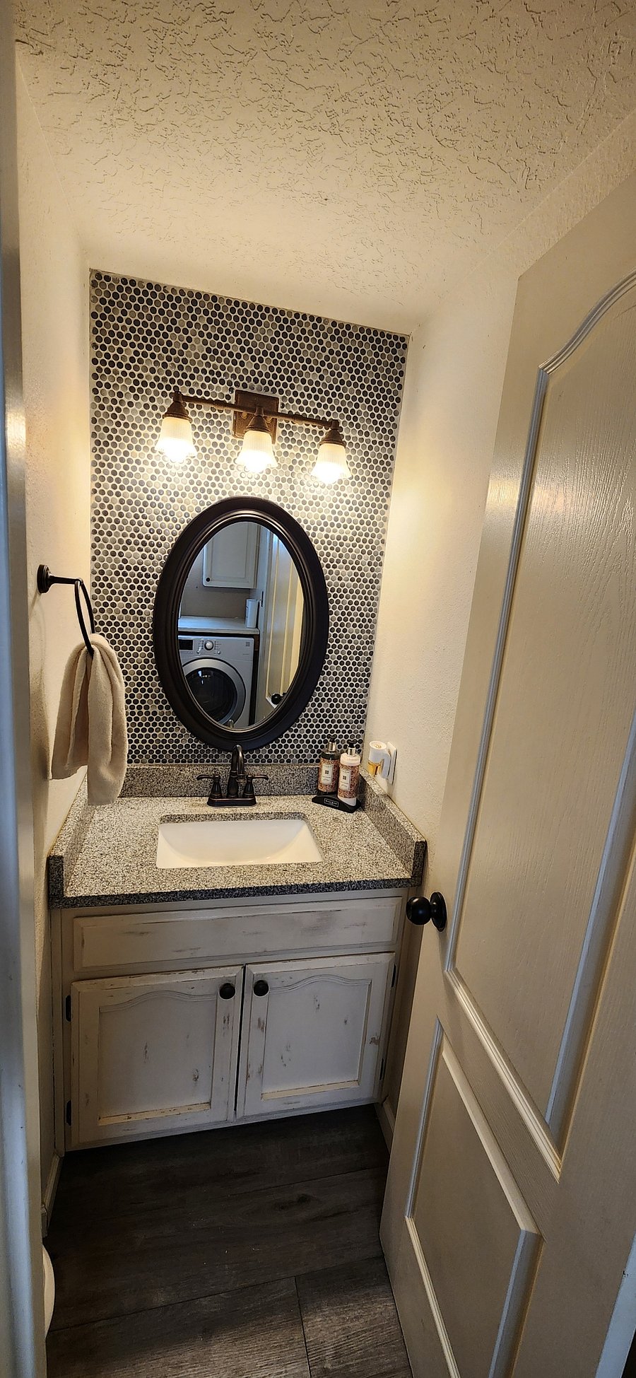 Downstairs Bathroom 