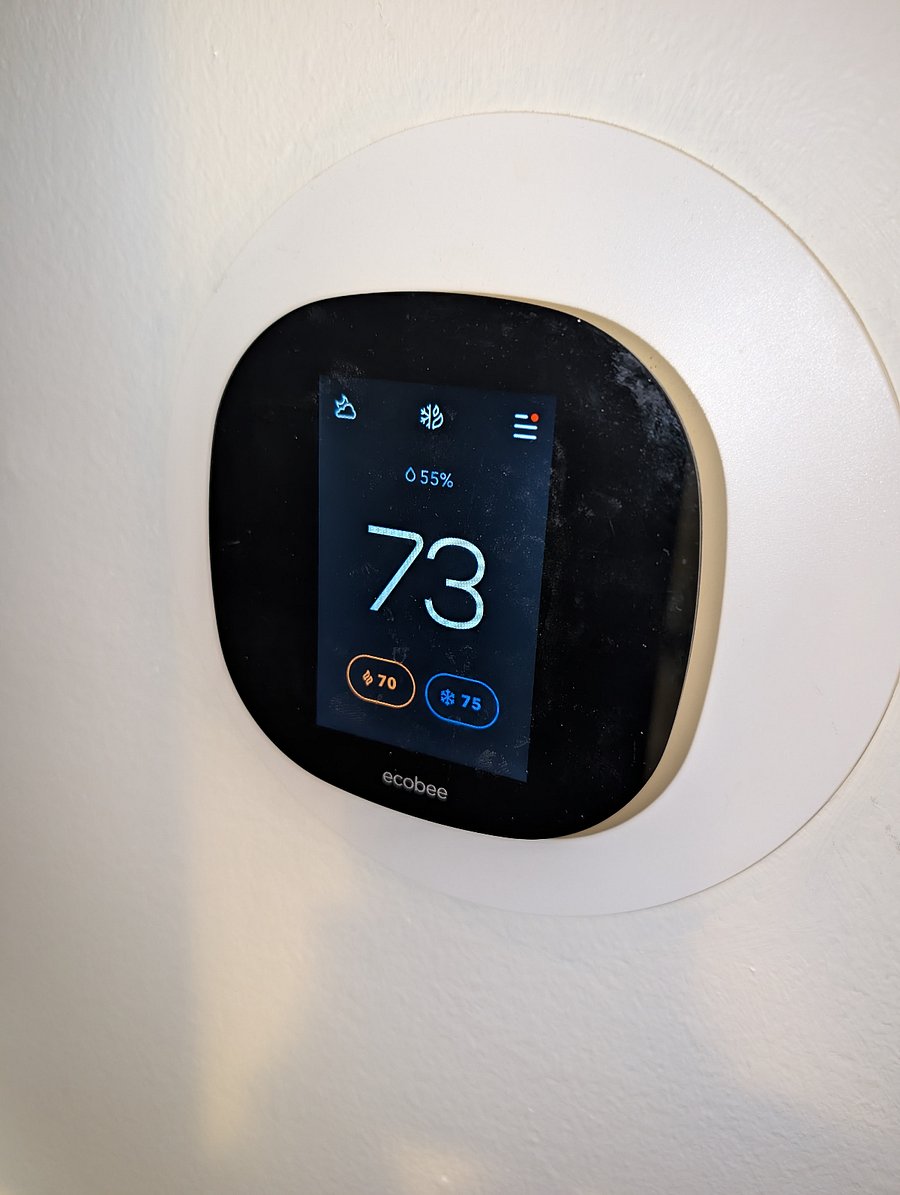 Thermostat, controlled by phone