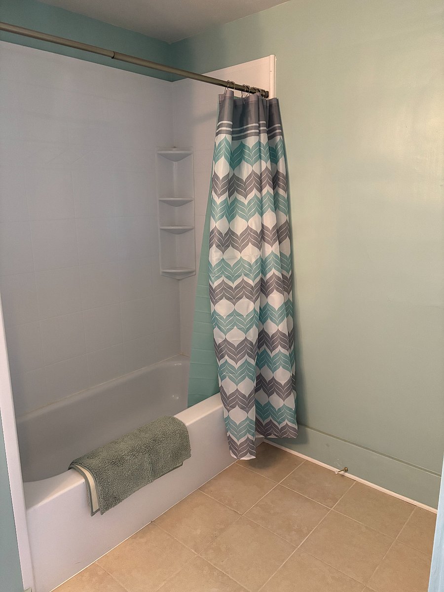 2nd floor bathroom shower