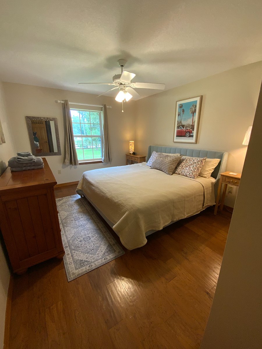Bedroom 3 King  