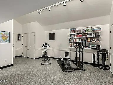 Furnished Finder property 1003513_1 photo 30