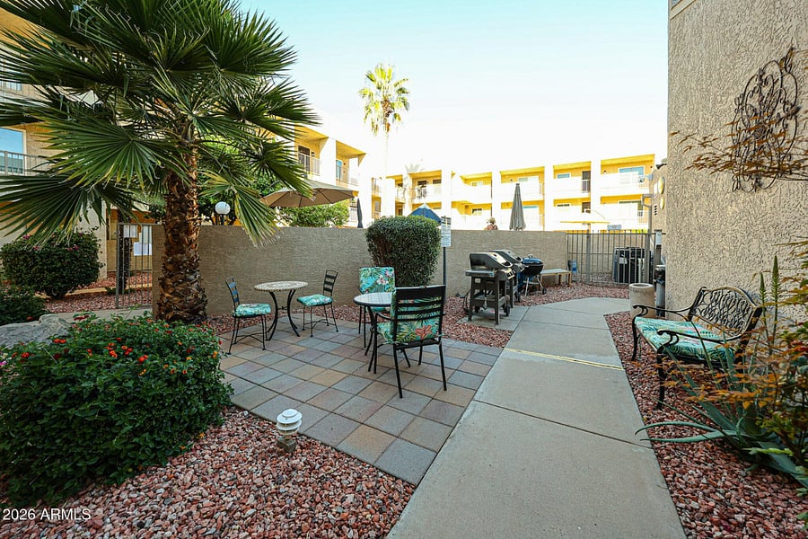 Furnished Finder property 1003513_1 photo 37