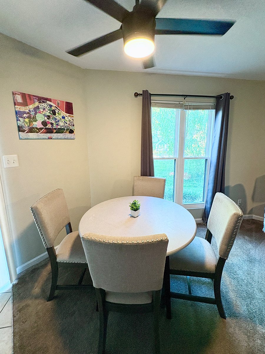 Dinning room table