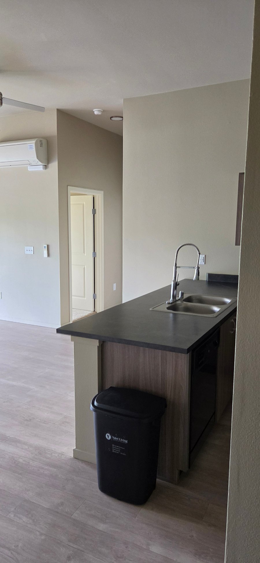 Furnished Finder property 1003546_1 photo 3