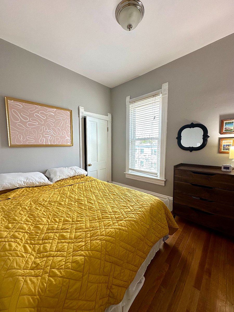 Bedroom 2 with Queen Bed