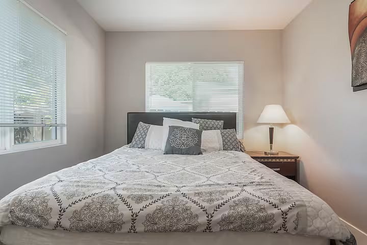 Furnished Finder property 1003582_1 photo 22