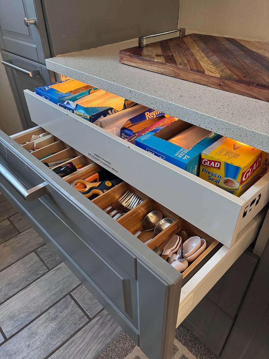 Lighted Kitchen Drawers