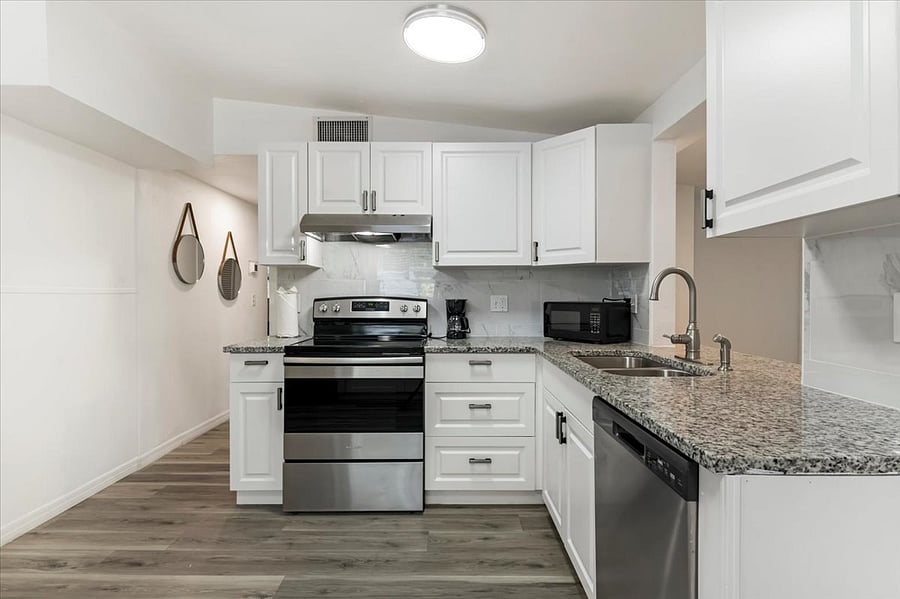 Furnished Finder property 1003650_1 photo 9