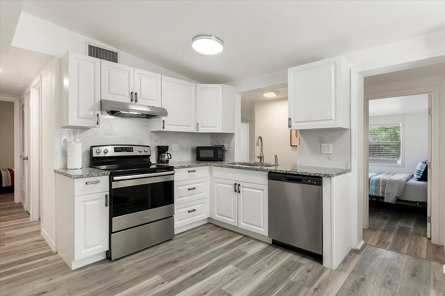 Furnished Finder property 1003650_1 photo 10