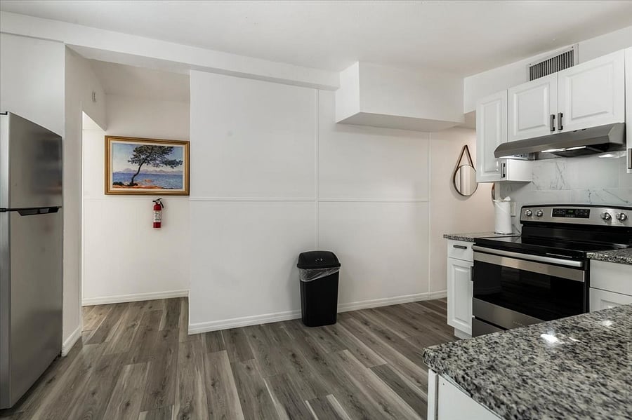 Furnished Finder property 1003650_1 photo 12