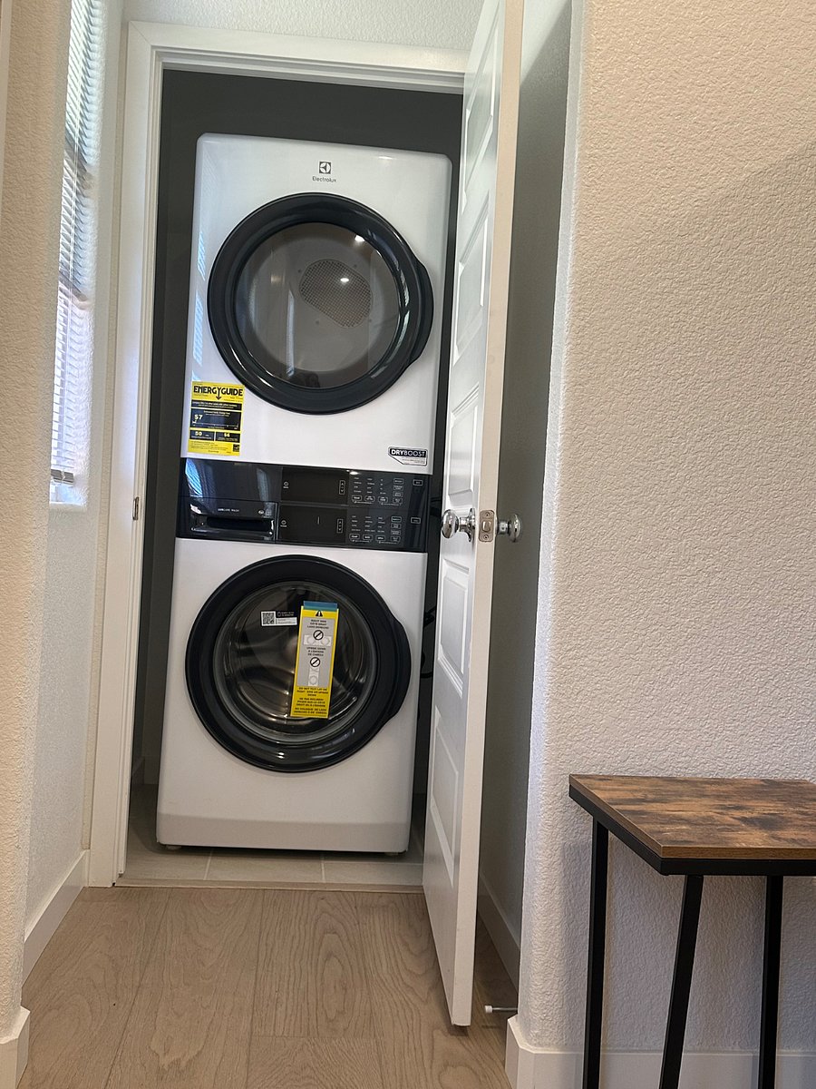 Furnished Finder property 1003664_1 photo 3