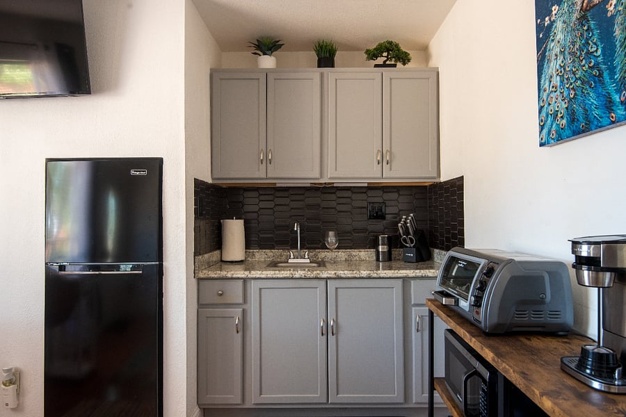 Living room/ Kitchenette/TV on wall