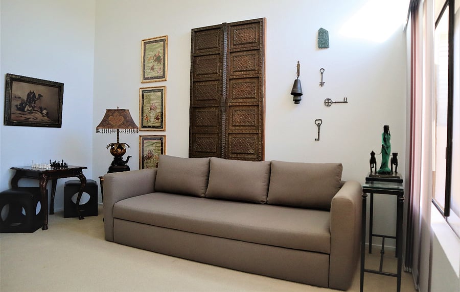 Bonus Room. Work space build out not shown.