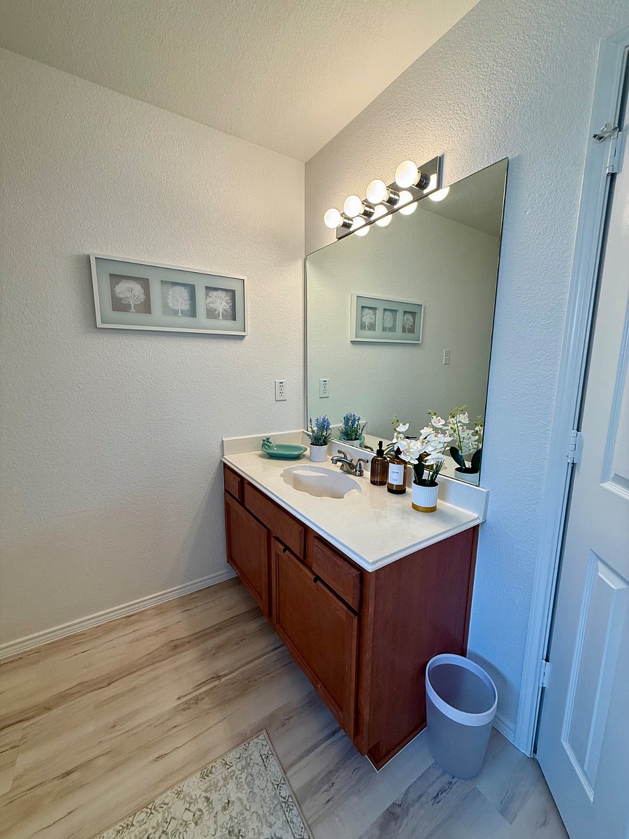 Furnished Finder property 1003737_1 photo 24