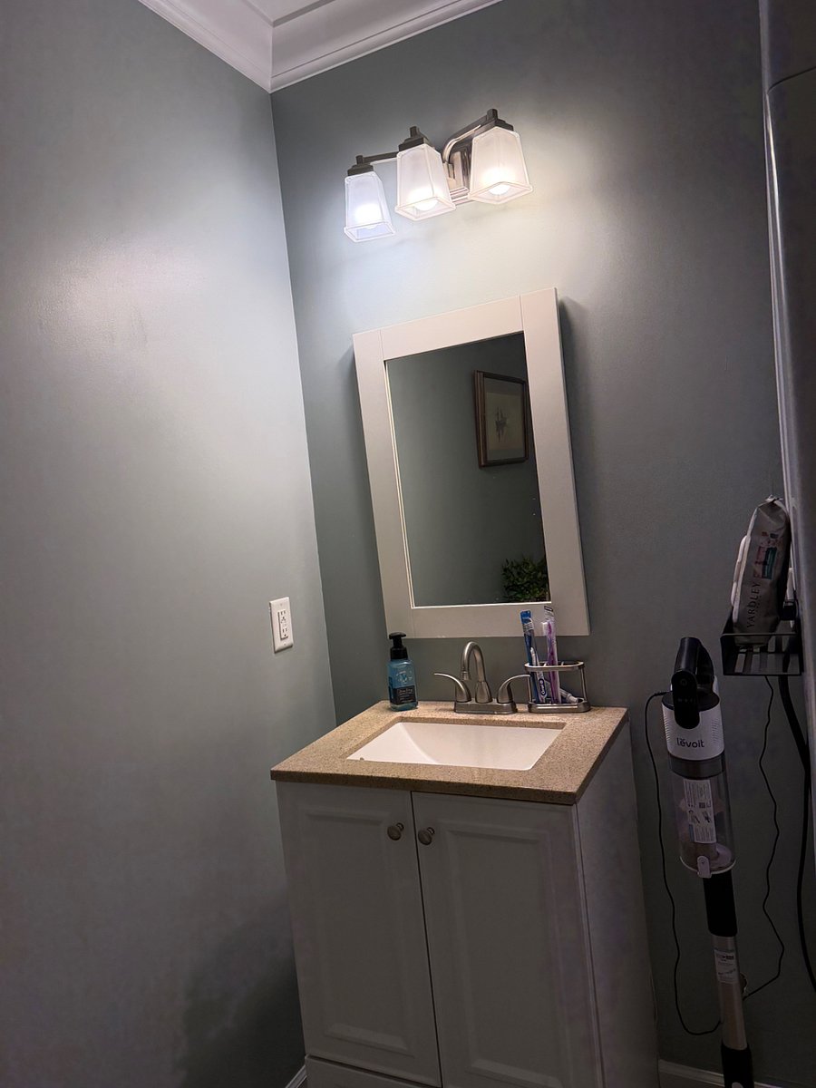 Bathroom vanity