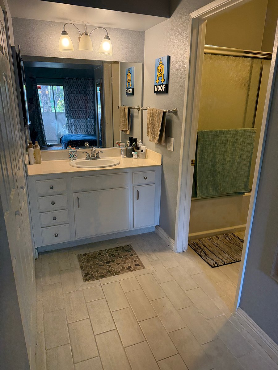 Furnished Finder property 1003800_1 photo 11