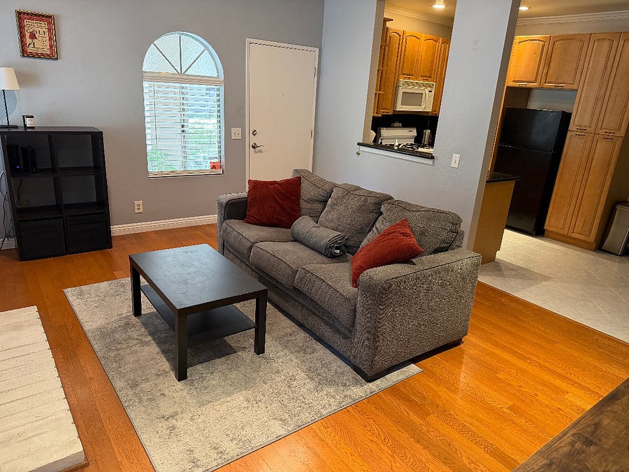Furnished Finder property 1003800_1 photo 3
