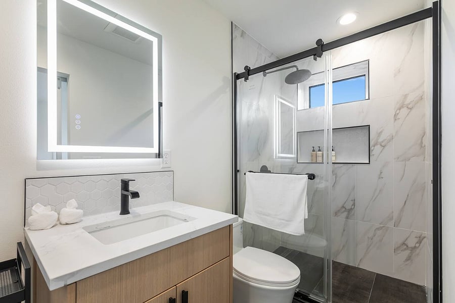 Ful bathroom
