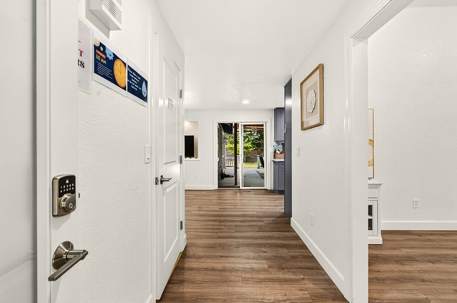 Furnished Finder property 1003809_1 photo 11