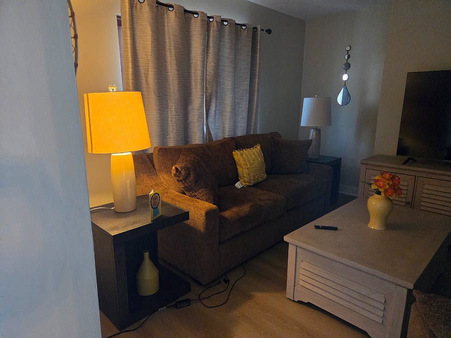 Furnished Finder property 1003877_1 photo 2