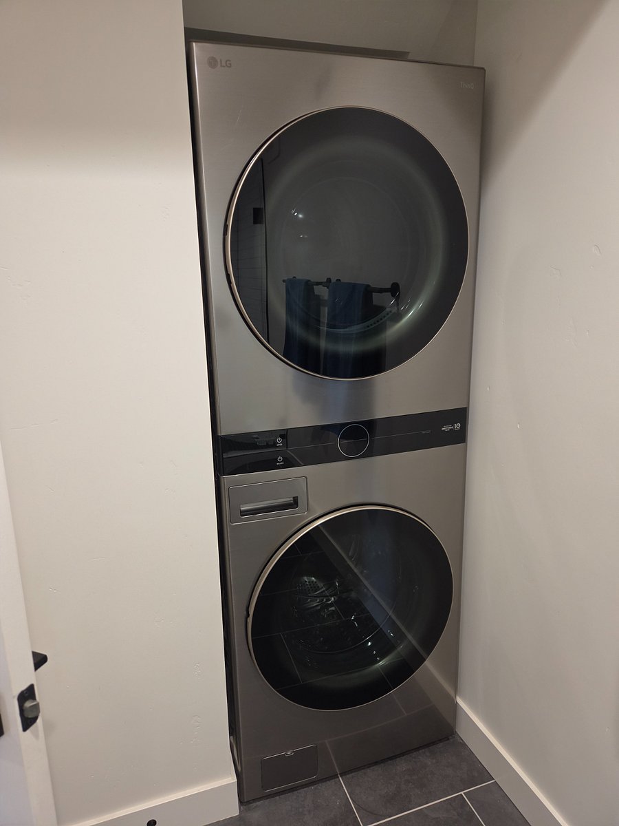 full washer/dryer