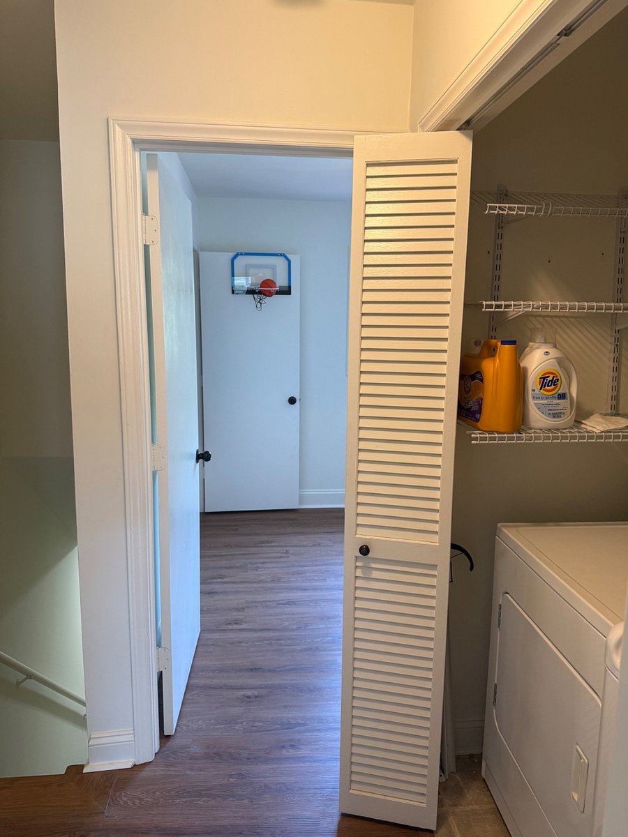 Entrance towards second bedroom.