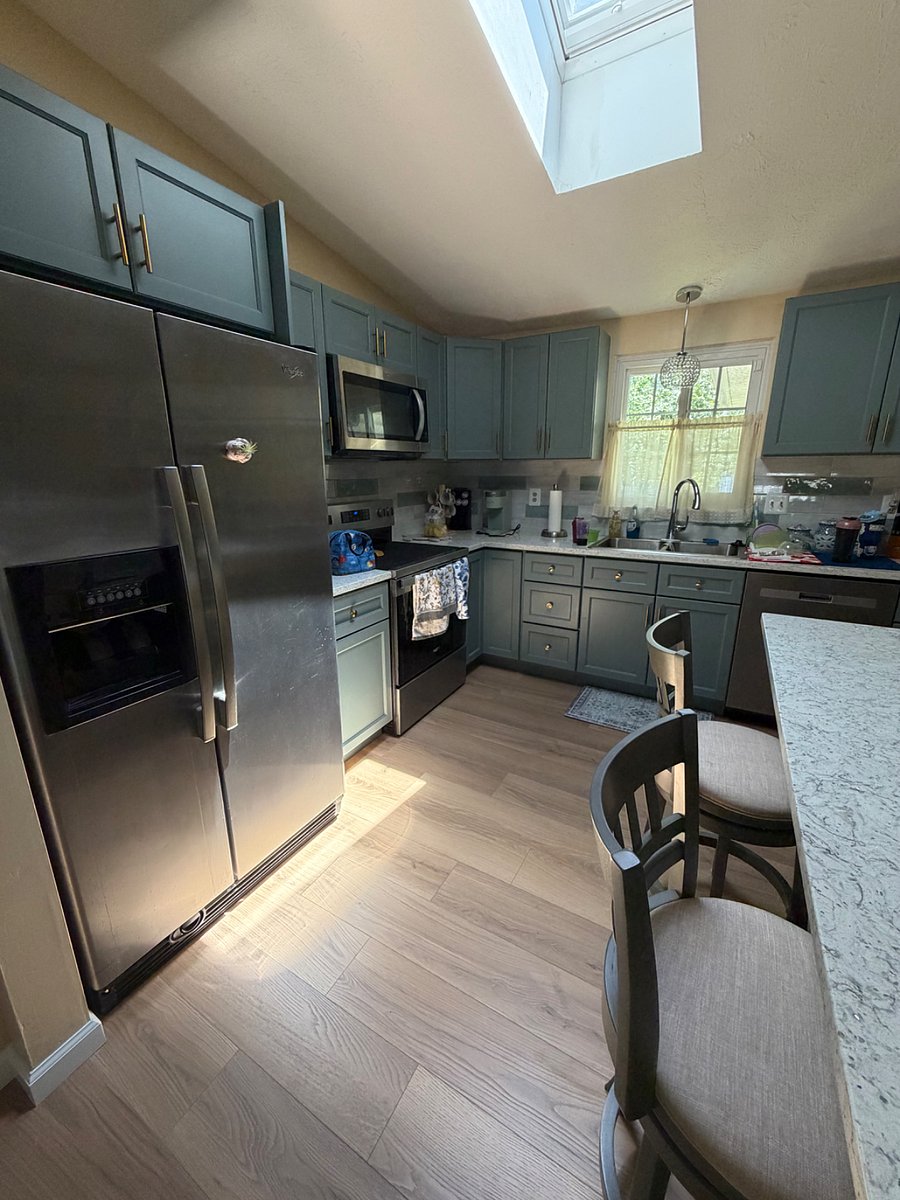 Kitchen with dishwasher and garbage disposal 