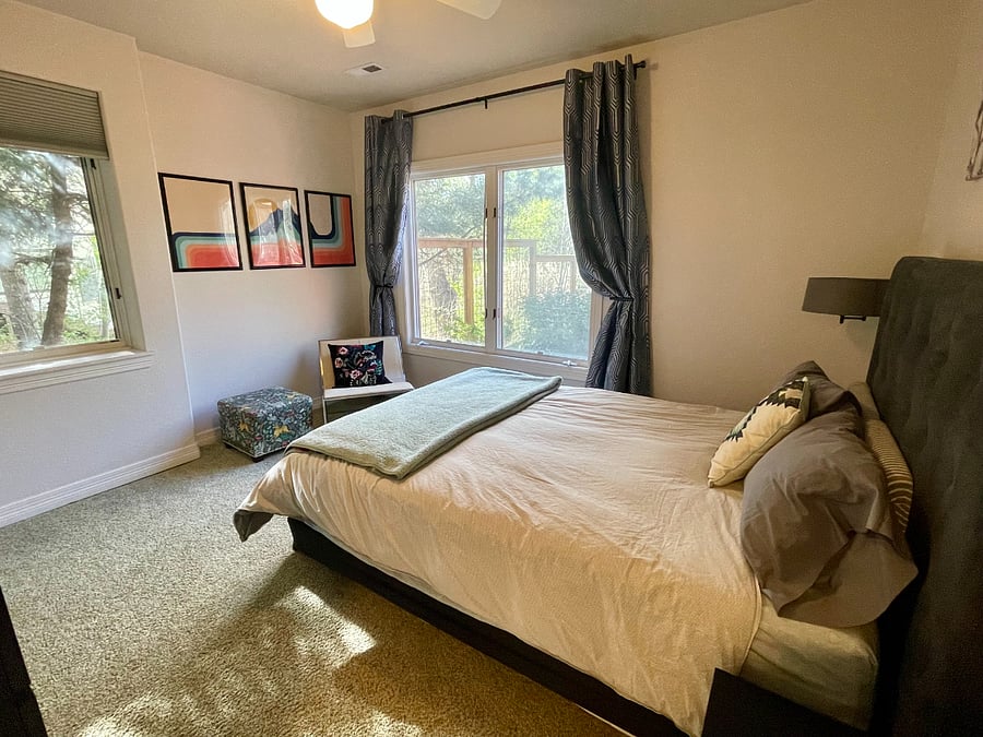 Queen bedroom with walk in closet.