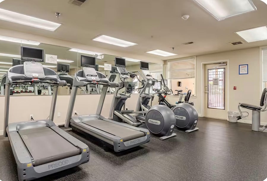 Fully stocked and clean gym. And beautiful running and biking paths just outside our door.