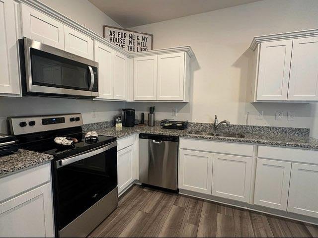 Furnished Finder property 1004045_1 photo 11