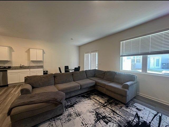Furnished Finder property 1004045_1 photo 2