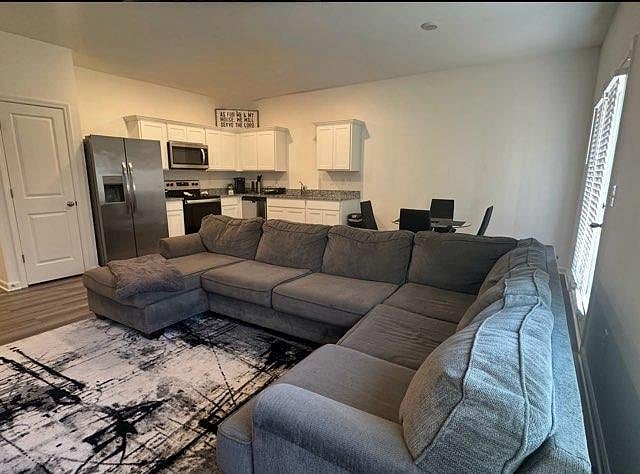 Furnished Finder property 1004045_1 photo 1