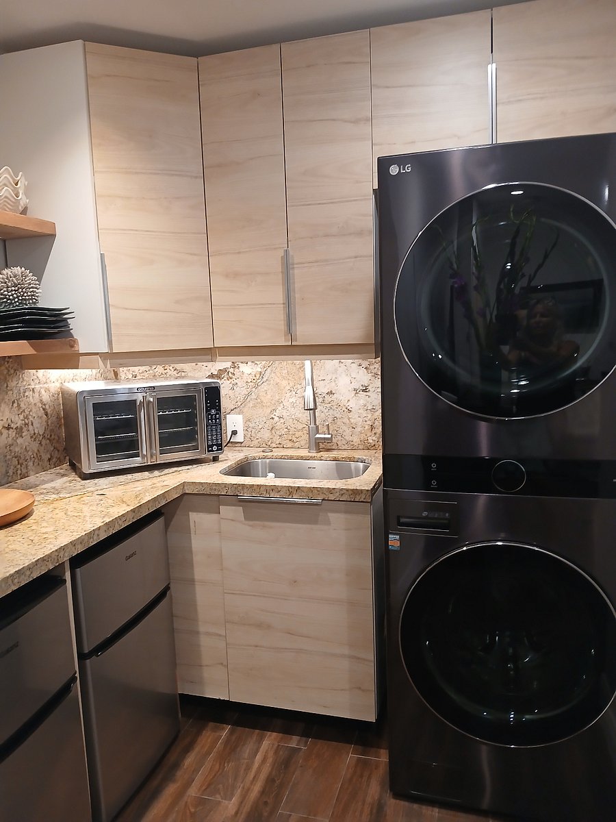 Hi quality LG washer/dryer