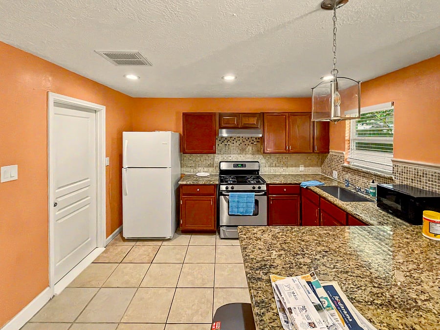 Furnished Finder property 1004103_1 photo 4