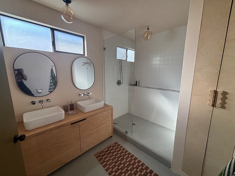 En Suite bathroom