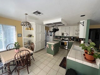 Furnished Finder property 1004199_1 photo 3