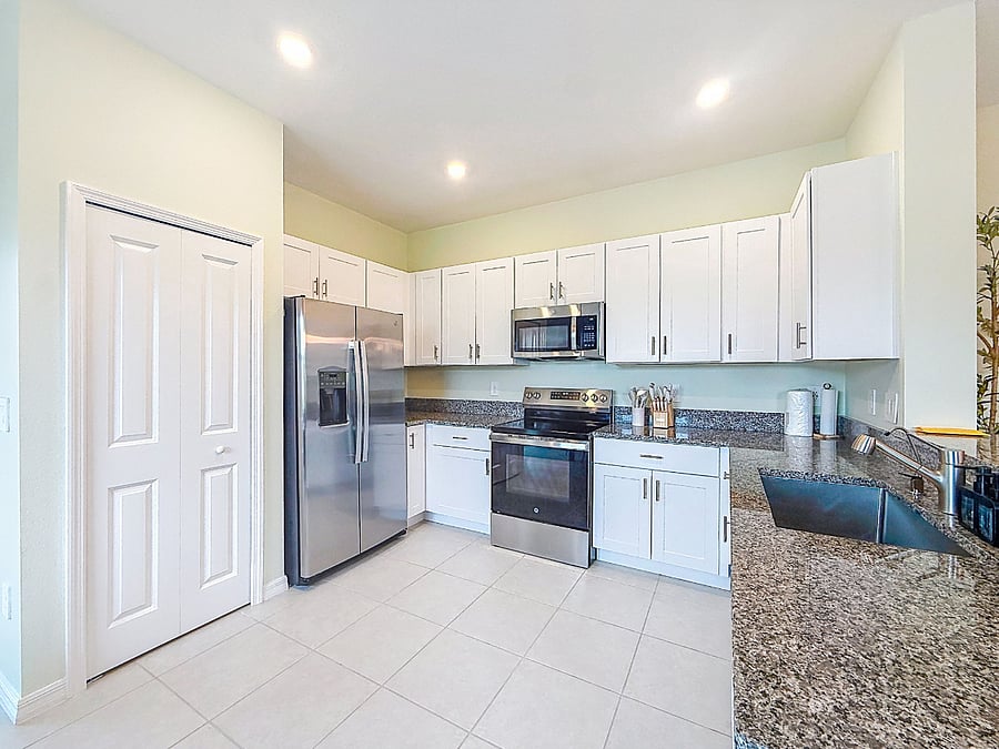 Furnished Finder property 1004227_1 photo 13