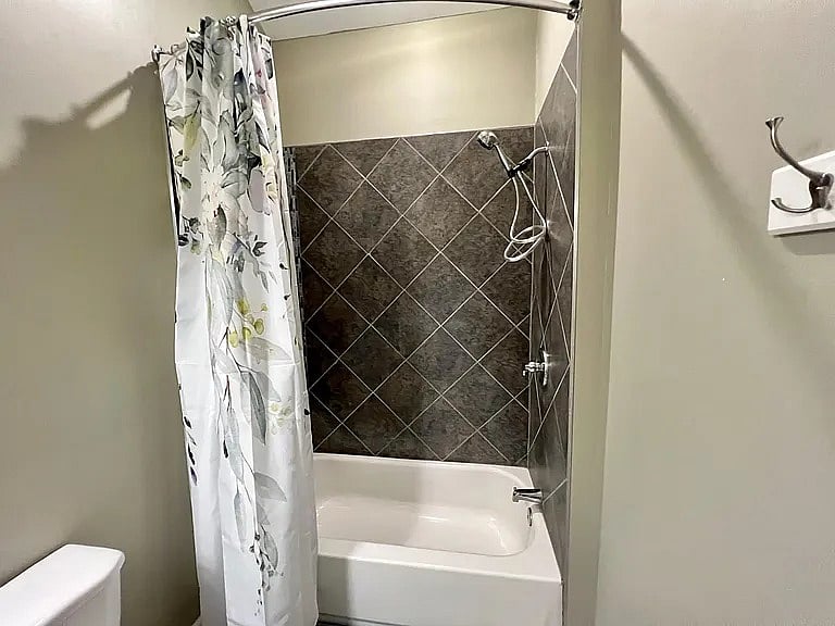 Furnished Finder property 1004261_1 photo 13