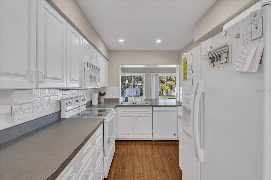 Furnished Finder property 1004262_1 photo 11
