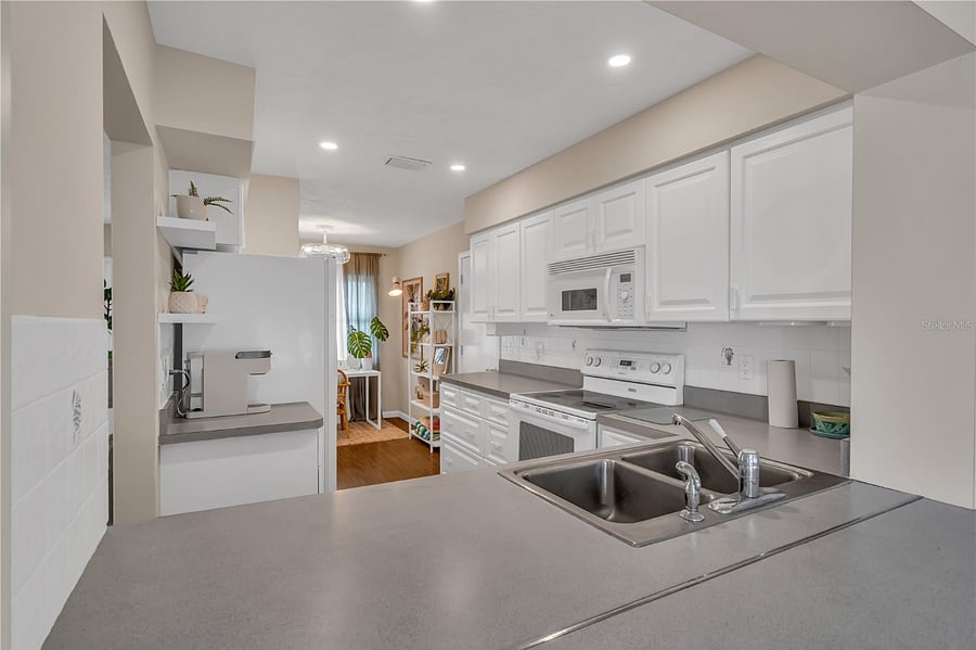 Furnished Finder property 1004262_1 photo 14