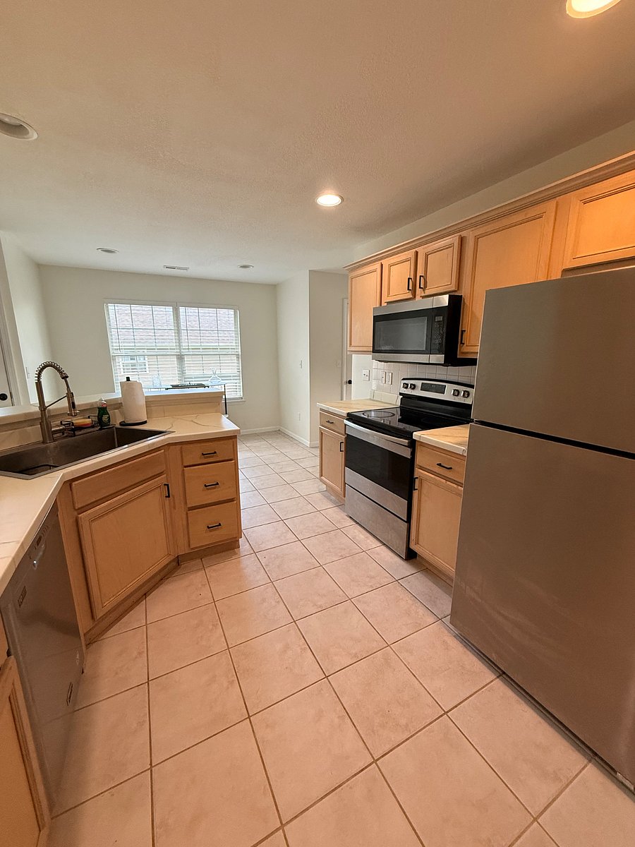 Furnished Finder property 1004267_1 photo 23