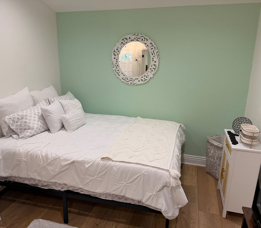 Furnished Finder property 1004294_1 photo 12