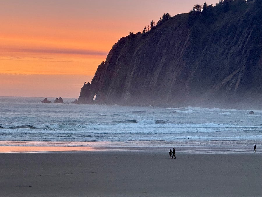 Views from the beach just a 6 minute walk
