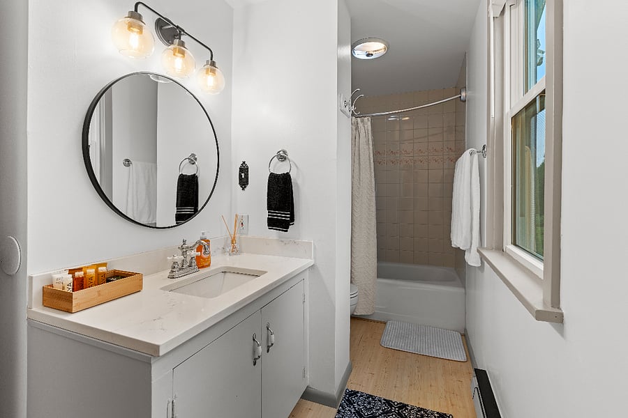 Upstairs Bathroom