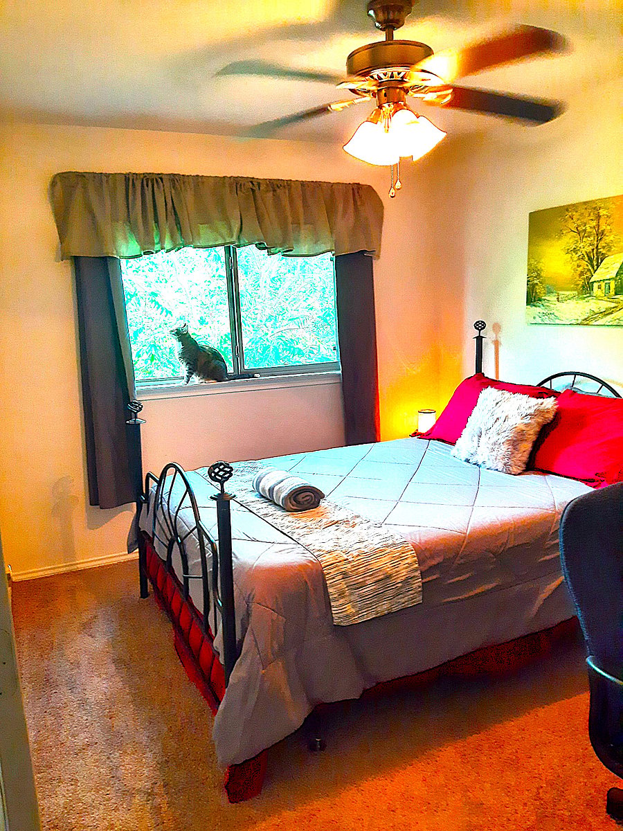 Room 2 w/ private closet 